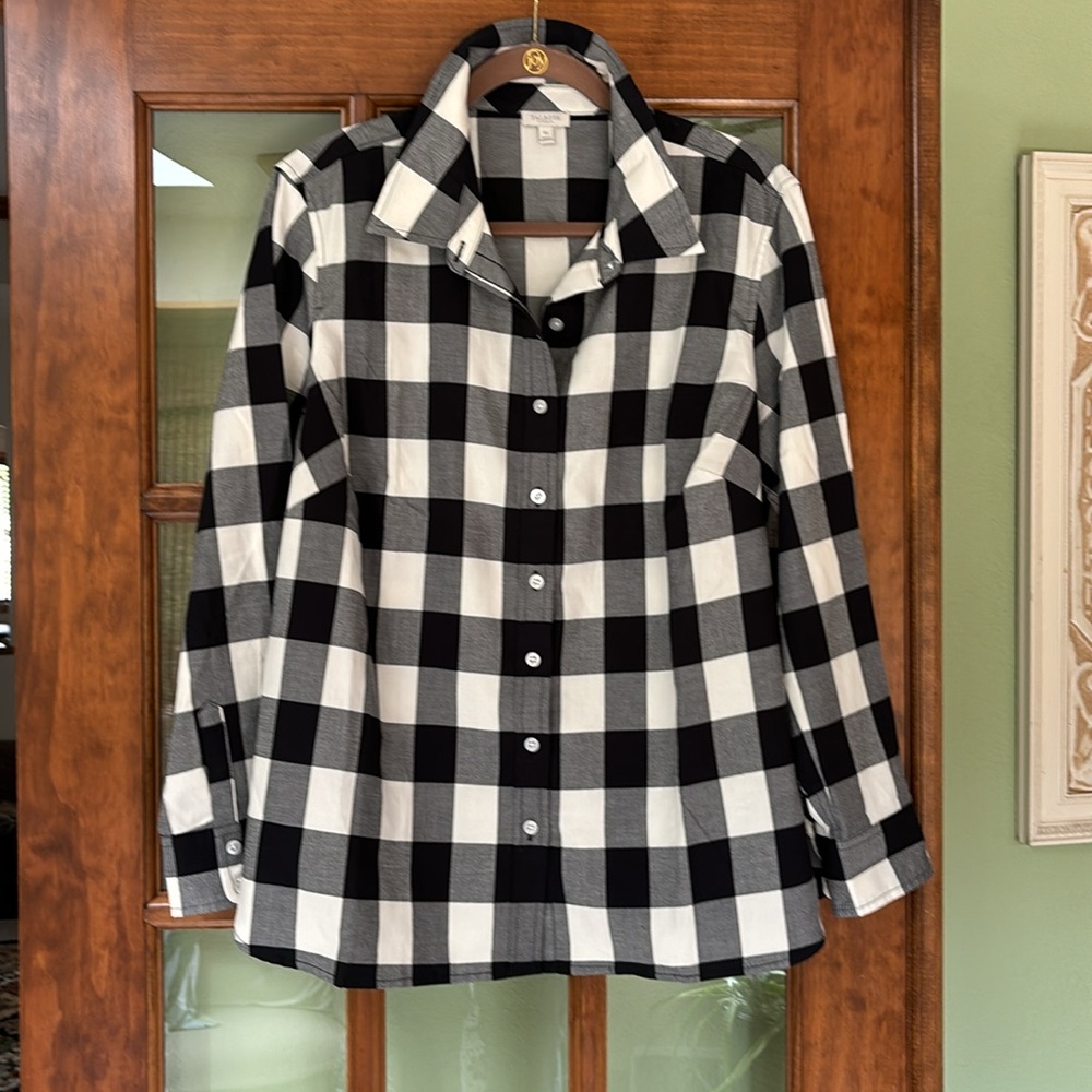 Beautiful TALBOTS Black & White Checked Shirt Sz 1X